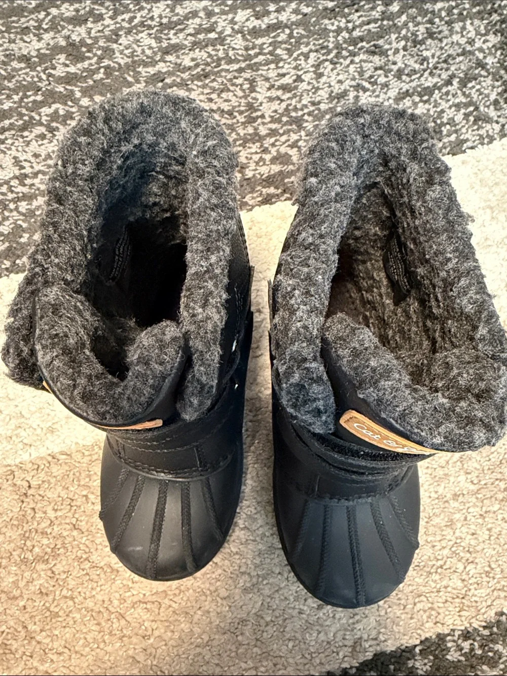 Target Cat & Jack kids’ fleece-lined winter boots, black / grey, size 11 EUC!